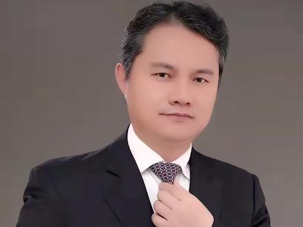 员工总是到点就下班,老板就该裁员或者调整了#商业思维 #经营企业 #员工 #管理