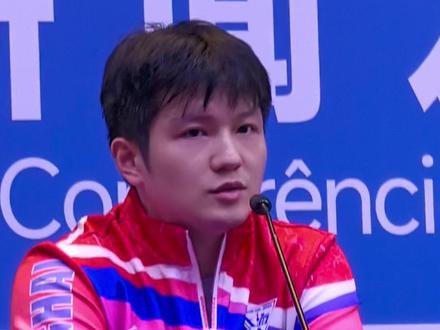 竟是记者提问让樊振东回忆起四届全运会男单之旅?11月16日,十五运会乒乓球男子单打决赛中,樊振东4-1战胜林诗栋,卫冕冠军。赛后发布会上,他这样回顾自己的男单之路。#全运会 #樊振东 #十五运会 #十五运会知多少