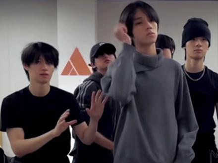 古言有云:22x是一本摊开的书…#橹穆 #王橹杰 #穆祉丞 #朱志鑫 #新音纪录片