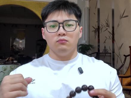那些戴着会养人的木质手串,你知道哪些?#手串