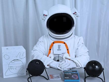 想了解世嘉星空投影仪三代和四代的对比吗?今天从投影效果告诉你!#星空灯 #礼物推荐