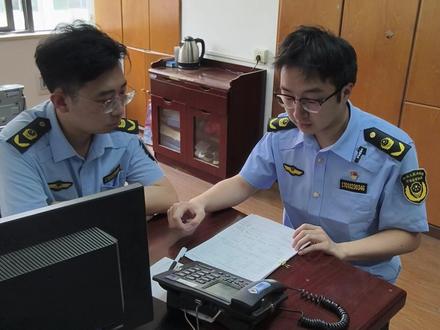 麻辣香锅里的菜品少份量?#麻辣香锅 #缺斤少两 #后厨 #食品安全 #武汉市场监管