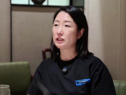 壁球作为精英运动,列入奥运会新增项目。爬藤相当厉害,这项运动更考虑孩子的整体协调能力#壁球 #壁球运动 #虎妈许校 #留学规划 #运动爬藤