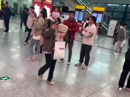 久别重逢,要不要带花去见她#鲜花#花泽订花