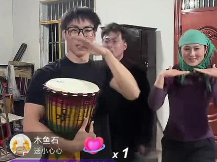 家庭春晚直播开始了,笑不活了#吴晓微#铁锹姐弟#春晚#家庭聚会