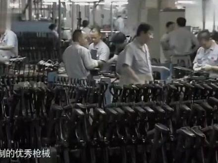 历经六年年的辛苦研制出95式自动步枪,中国🇨🇳的强大历历在目#武器科普 #纪录片