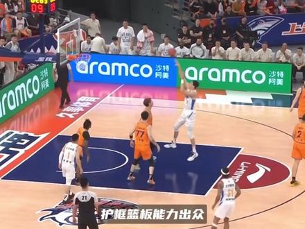 2米16也拦不住!王哲林隔扣周琦,CBA半决赛打出最强一战 #CBA评球大会 #dou来cba #CBA季后赛