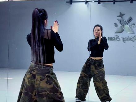 #我又想你了 #背面口令分解 #一学就会 #最潮广场舞 #热门音乐 @新星@ @抖音小助手 @抖➕上热门