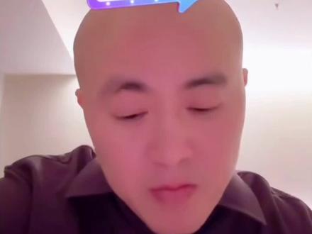 厨子哥加入安徽星尘 天下无不散筵席 就是想在这几年多打打牌 祝福厨子哥 厨神在哪个队都是大腿 在北京的三年真的有太多的不舍 一声队长 永远的队长#安徽星尘#海底#厨子#掘开#逍遥