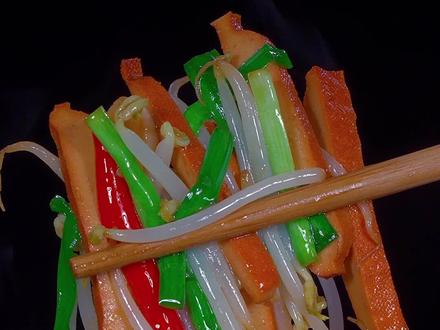 坚果代餐价格 6d14c144c6f5060066b274bcf909394a~tplv-dy-resize-origshort-autoq-75:330.jpeg?x-expires=1987074000&x-signature=bjN4GmIEk6bZco%2Byk3mlULHH%2F4k%3D&from=3213915784&s=PackSourceEnum_AWEME_DETAIL&se=false&sc=cover&biz_tag=pcweb_cover&l=021671715843142fdbddc0100ff2f010a702c880000003752c901