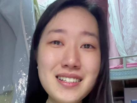愿我如星君如月 夜夜流光相皎洁 生于故土,荣于桑梓,盼君相伴共赏芳华,满目山河皆故人,愿我如星君如月,夜夜流光相皎洁#云熠星河 #郝熠然(不好意思,在写这篇稿子的时候已经哭了好几遍了,所以可能有点鼻音,外加录的时候哭的可能有点丑,荣于桑梓zi三声,我说错了,真的很抱歉,也非常感谢大家来看我在这碎碎念,你们陪我也陪他们,熠旗走过未来的郝多郝多的时光,好吗)