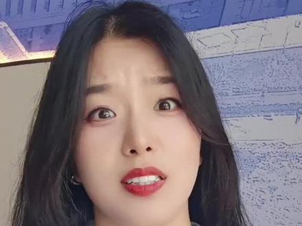 什么?有人为了车机互联换手机?
比亚迪直接化身车机界的“秦始皇”!
咱中国主流手机品牌都可以和比亚迪直接互联!
屏幕镜像、隐私模式、导航流转也应有尽有!
再也不用担心手车互联啦! #车机