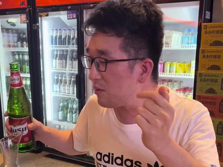 你们喝过乌苏兑江小白嘛?#赣州根据地火锅 #赣州火锅 #我要上热门