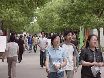 6月9日,2023年全国高考落下帷幕,一起来回忆启东80后90后00后走出高考考场的那一刻......#高考 #高考回忆 #高考结束 #回忆杀 #启东