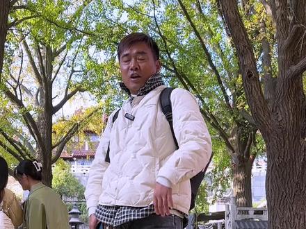手机拍照技巧教学 6e711a598bf74f5cac739220dcca94b7~tplv-dy-resize-origshort-autoq-75:330.jpeg?x-expires=1998450000&x-signature=wIfP8viwxJxF1E1DXcRUoFJMtX4%3D&from=3213915784&s=PackSourceEnum_AWEME_DETAIL&se=false&sc=cover&biz_tag=pcweb_cover&l=202305031324384BEFFB07BE3DE482ED74