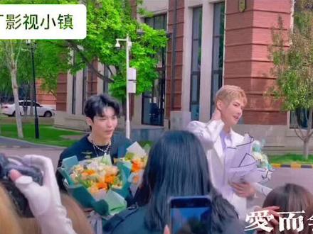 大厂影视小镇,经常有明星出现,追星的来!😀#房产 #好房推荐 #比心❤ #带你看房 #街头 #实景拍摄