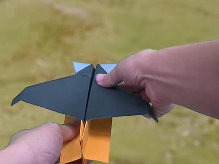 纸飞机发射平台升级版,更更耐用,还能发射飞镖#纸飞机发射大赛 #纸飞机飞行挑战 #弹射纸飞机