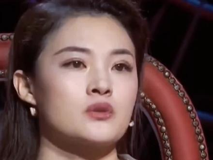 亿万老板破产小娇妻不离不弃感人泪下。