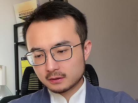 梦到掉头发是会秃头吗?#梦境 #周公解梦 #掉头发