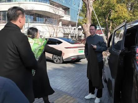 热烈欢迎吴晓波老师莅临英格玛洄归授课,6 大核心干货直接分享,吃透未来经济和财富密码,2026 原力觉醒,跟着趋势走,顺风顺水宏图大展~#阿甘论道#吴晓波#经济发展#企业家#经济趋势看2026