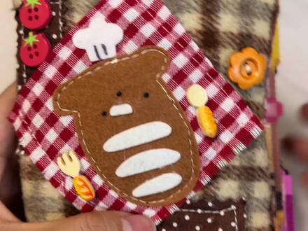 #热门 #拼豆diy #手工diy #拼豆相册#在家干点啥
期待一页一页填满的时候🥰