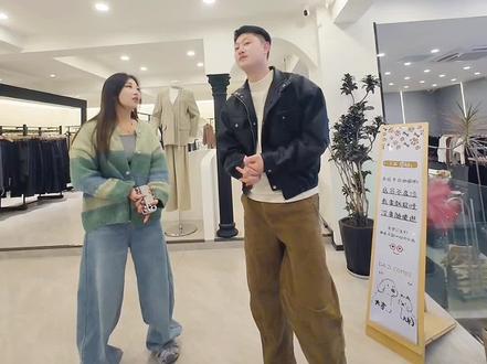 出去玩了、搭俩套衣服吧
#同城精选 #男生穿搭 #女生穿搭#实体店引流 #阜宁同城