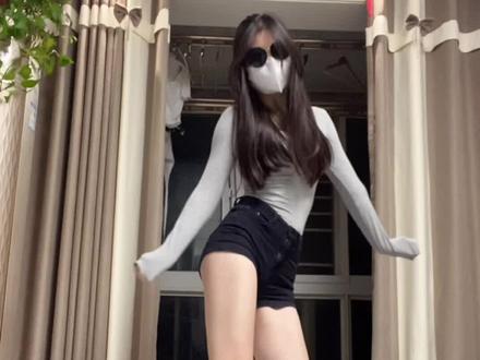 #扭一扭 #扭胯舞 呜啦啦啦啦啦拉