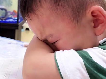 #一年级语文 重难点句子仿写,给孩子准备这本同步课本的句子仿写,每天读一读练一练。#小学句子训练 #小学句子仿写 #小学语文