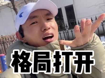 恭喜@@何杰 获得深圳马拉松冠军!激动的我水杯都掉地上了!#跑步 #马拉松 #深圳马拉松 #何杰马拉松 #跑步人 @DOU+小助手 @DOU+上热门