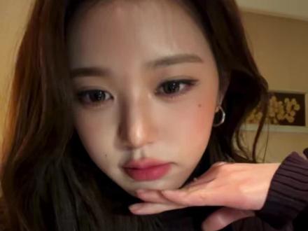 🐰:我真的喜欢,迪拜巧克力~#张元英#wonyoung #迪拜巧克力