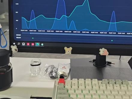 中控的第六天:终于成长了
心得:“我们都不是差劲的孩子,所以无论做什么我们都会拼尽全力” 入行之后一定要熟记品的机制,还有直播间规则。(#序77 衣服很便宜,质量好,人也真实)
我知道很累,但是我们不能停!!!#杭州打工人 #中控 #电脑数据分析 #直播喊单