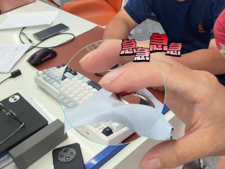 女子铁环卡手指求助,消防员巧破“铁枷锁”#消防救援