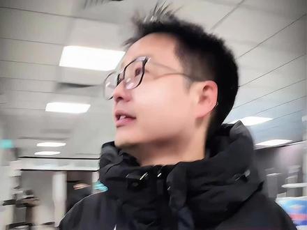 过年了,郝医生也去臭美一下!哈哈哈哈!感谢马希达同志的专业建议,整挺好!@整形医生马希达 #新年囤点专业货#春节世界观察#抖出健康知识宝藏#欢乐郝医生