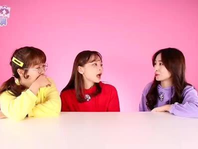 三人单色旅行用品购物挑战 #小伶玩具 #童年回忆