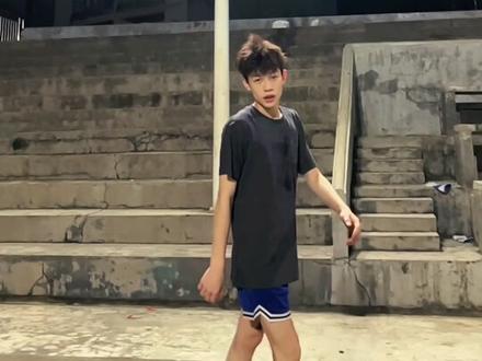 不回你信息不正常吗 手机又不是你给我买的
