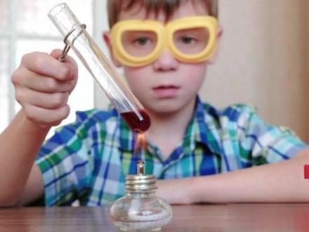 第一单元 课题3 化学实验安全操作指南——使用酒精灯 #化学 #化学实验 #实验室日常 #初中化学 #数理化 @抖音青少年