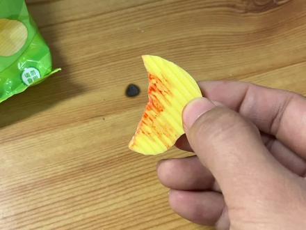 大家晚上吃东西一定要开灯啊 #原谅我不厚道的笑了