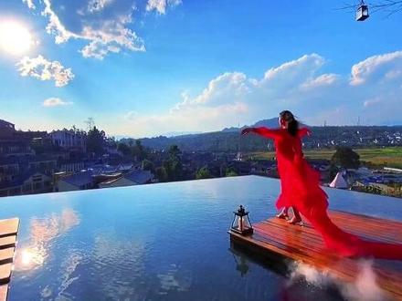 陈瑞《情罪》无损音质完整版、旋律忧伤、歌声深情