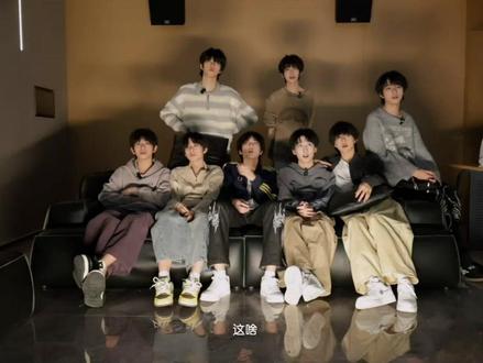 星星14re1 有点晚了不好意思
这期太长了,先把后面re的这段放出来,剩下的我明天慢慢剪
不好意思大家
#举世文铭 #铭文 #陈浚铭杨博文 #杨博文陈浚铭