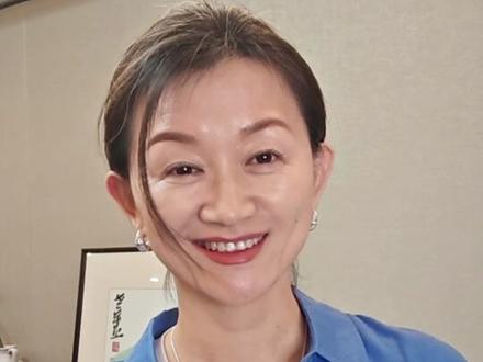 别再说你学不会,世界上不可能有比这再简单的发型了!
#短发 #短发发型 #短发宝宝编发 #短发女生 #短发盘发