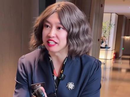 现实中谁不想有个吴经理这样的上司!#周小闹 #紫薯精 #吴经理