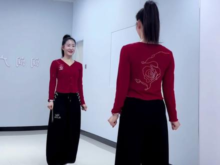 《爱情总会来》背面完整版!编舞:美丽蓥华#润润广场舞队