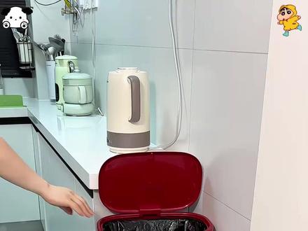 高脚万向轮垃圾桶 真的太方便太实用了!想推哪就推哪,扔垃圾不用弯腰,颜值还高!#垃圾桶 #高脚垃圾桶 #万向轮垃圾桶 #大容量垃圾桶