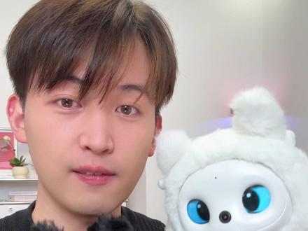 我的没牙仔活了✨AI宠物没牙仔好好玩‼️ 这个AI宠物真的好惊喜,生命感和互动性超强!作为联名款设计细节也超还原!谁不想有一个超可爱的没牙仔呢!一次拿下两个拥有了双倍快乐!
#驯龙高手 #机器宠物 #ropet #ropet肉派派 #养一只ai没牙仔