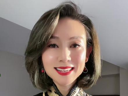 女性一定要懂得语言的能量,一种是口吐莲花让对方瞬间复活,另一种是让对方口吐白沫,瞬间昏厥……#女人 #女性智慧 #语言艺术 #女性成长 #香蜜芳华 #修炼 #智慧 @DOU+小助手