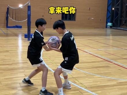 到底什么是“争球”和“跳球”的情况?这个视频给你详细解答。#争球 #篮球规则 #篮球教学
