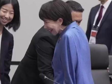 高市早苗外交“名场面”被吐槽像“妈妈桑” 蔡正元:很不好看