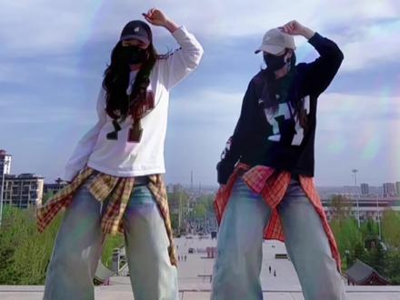 得劲依旧山西摇 山西人怎么都得摇个~#一学就会系列 #山西摇 #摇子上线 @❤️达不㈥