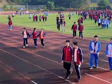 炸锅!委员建议取消中考,初中直升高中!