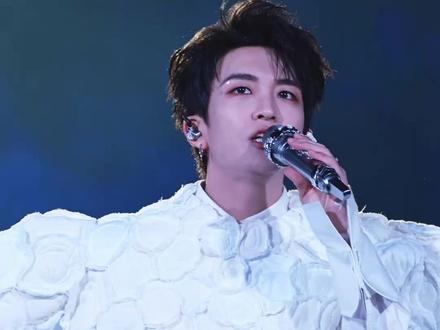 #黄子弘凡演唱会从A到Z发邀请 堪比全明星阵容的含金量#搞笑 #黄子弘凡演唱会 #黄子弘凡 #内容过于真实